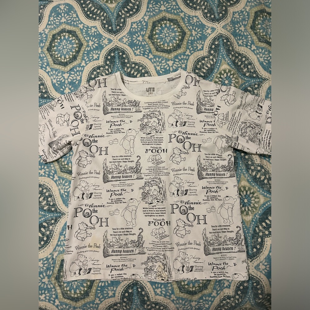 UT Disney Winnie the Pooh shirt